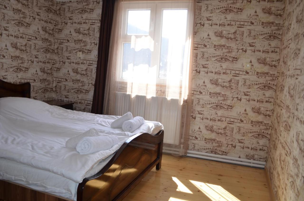 Guesthouse Qarim Mestia Exterior foto