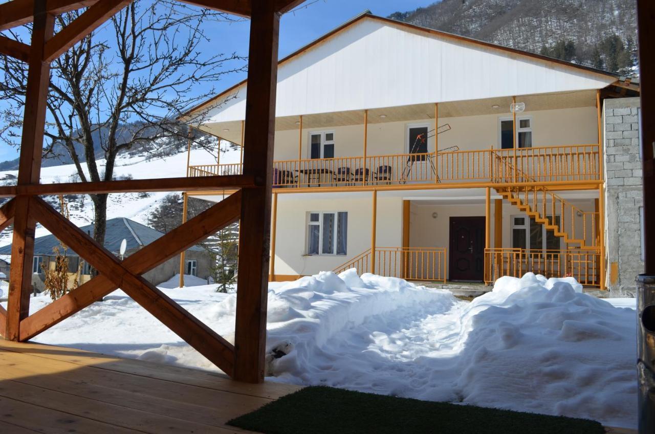 Guesthouse Qarim Mestia Exterior foto